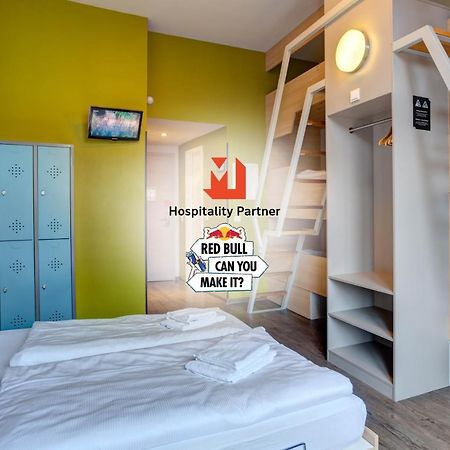 Meininger Hotel Berlin Mitte Esterno foto