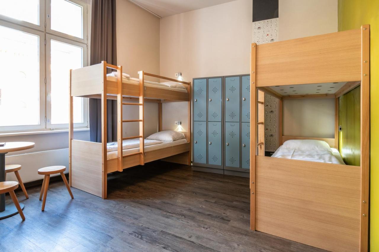 Meininger Hotel Berlin Mitte Esterno foto