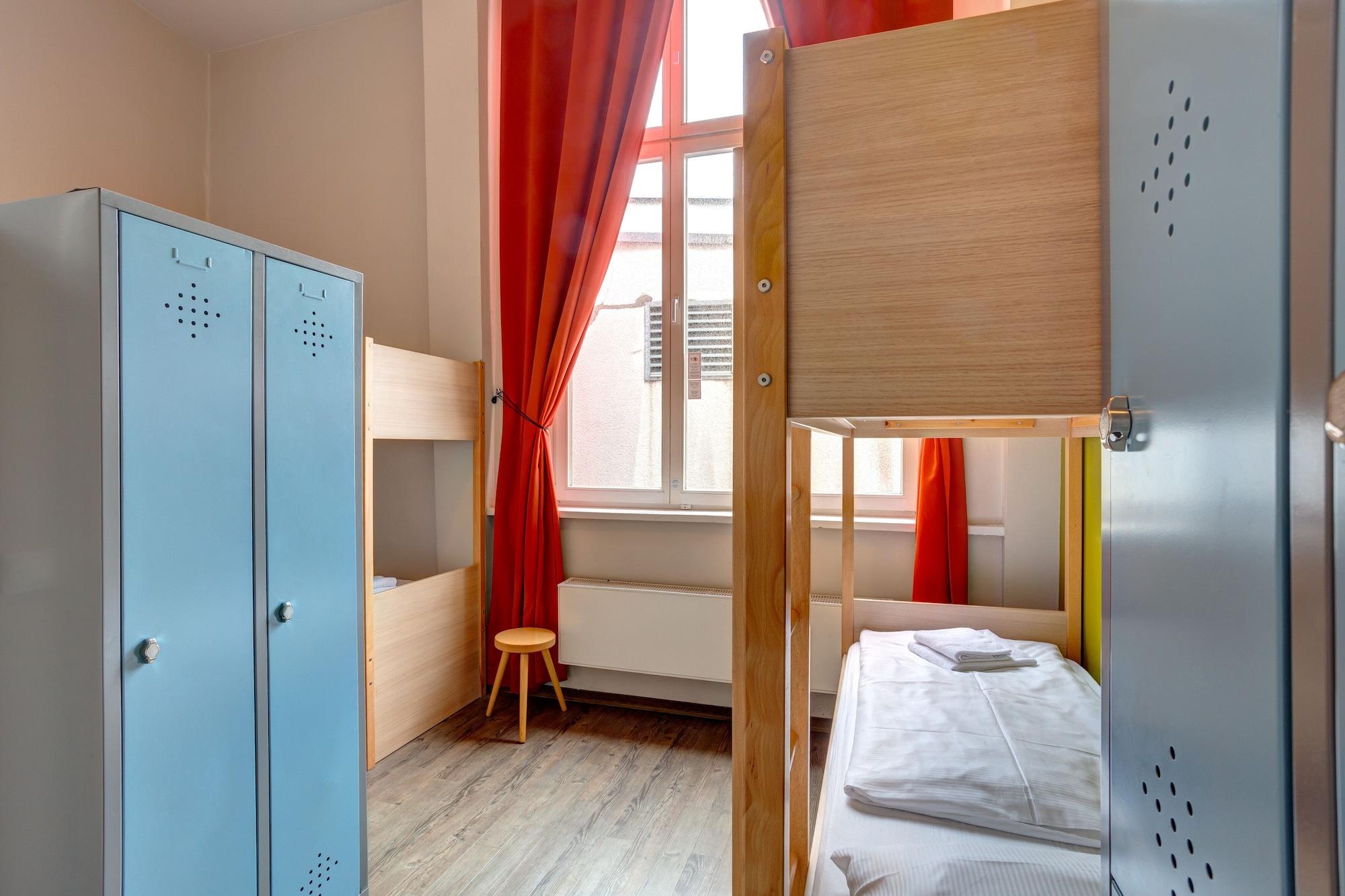 Meininger Hotel Berlin Mitte Esterno foto